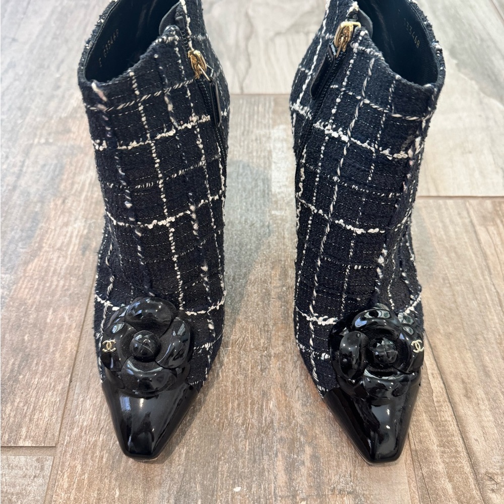 CHANEL Black and White Heeled Boots with Tweed Design